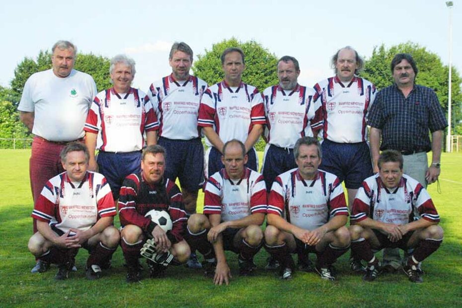 Staffelmeister der Altliga Kleinfeld über 40 Jahre Staffel 1 FC Ahlshausen/Opperhausen